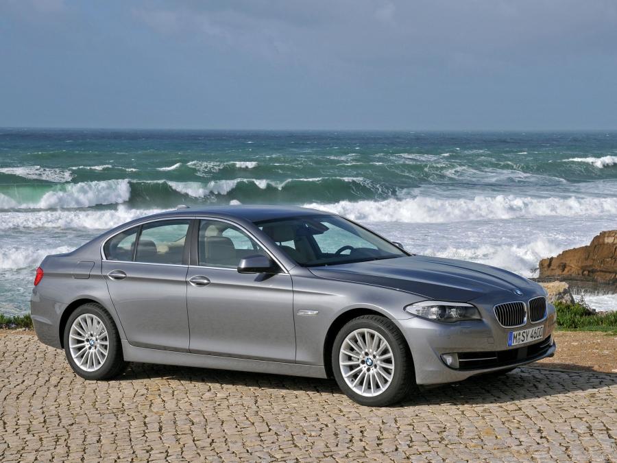  BMW 535i Sedan 2010 года  (фото 5 из 16)